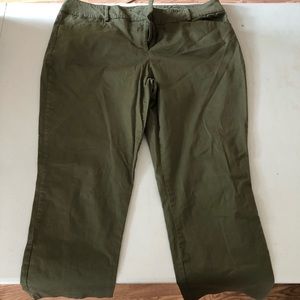 Women’s casual/work capri pants